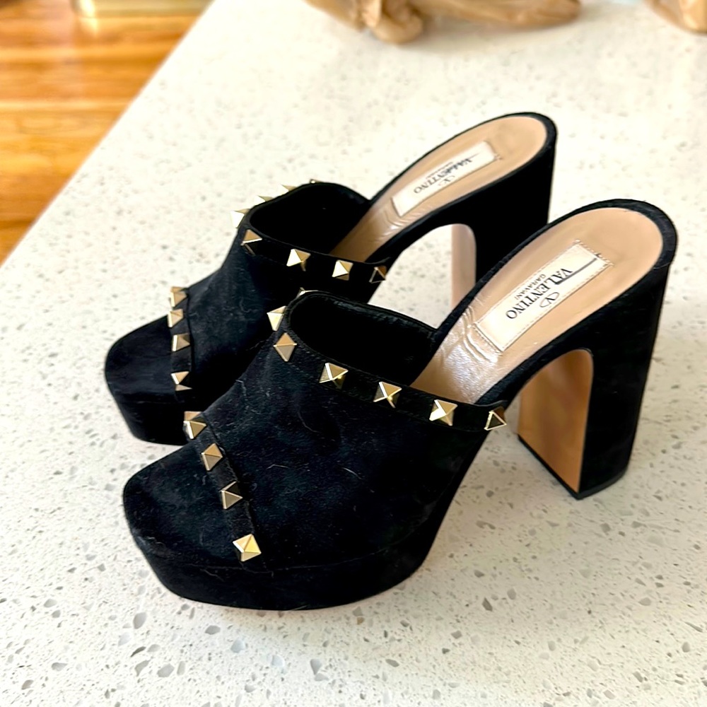 Valentino Garavani Rockstud Platform Mules Suede